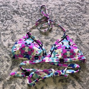 6 shore road by pooja la playa top